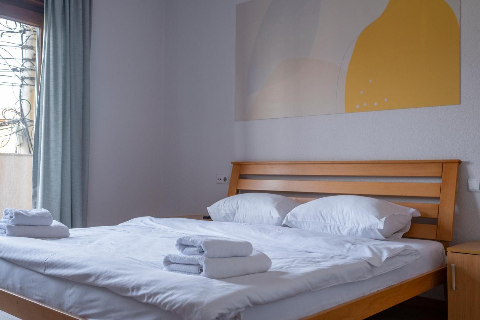 Mint Hotel Prizren Rum bild
